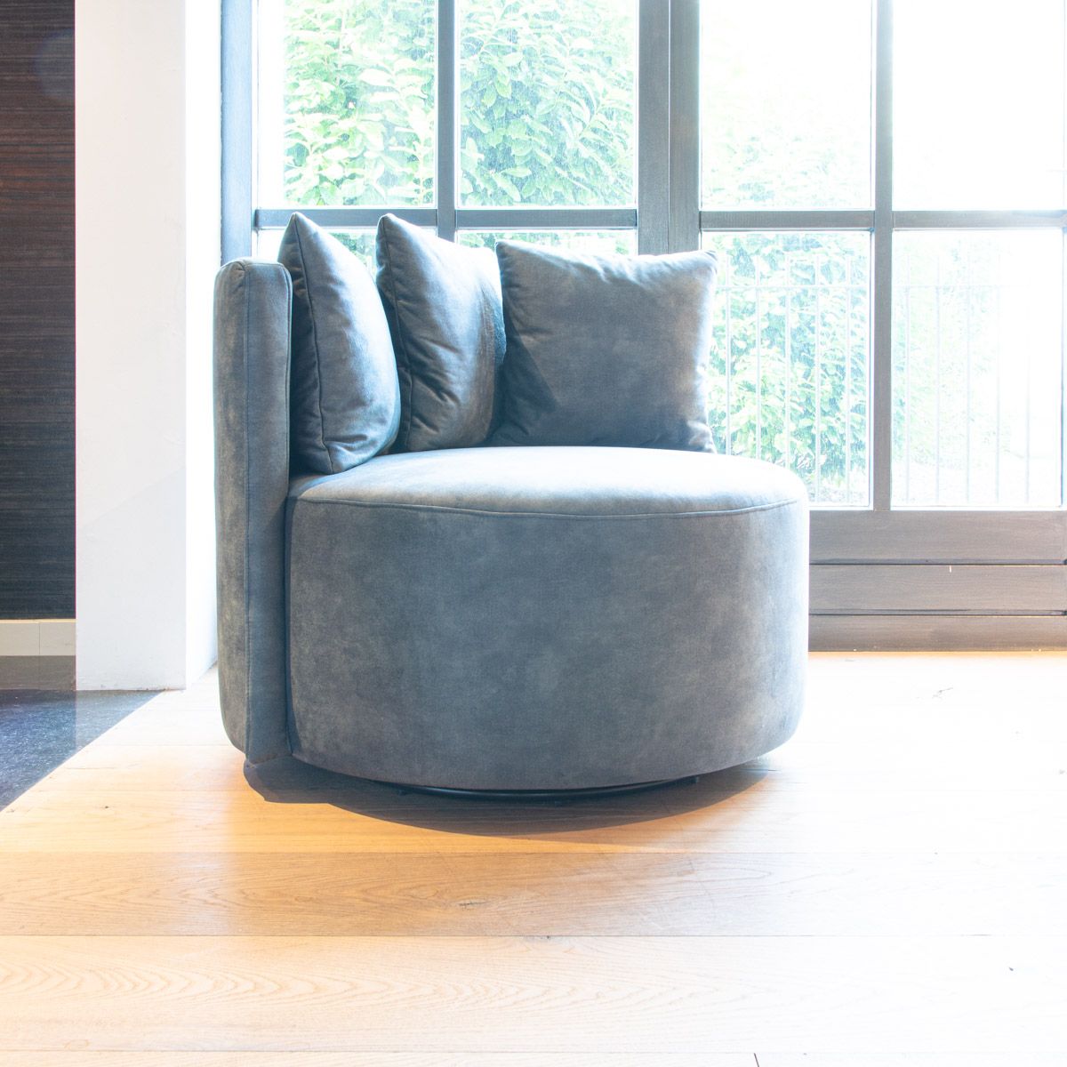 draaifauteuil-my-turn-palladium draai fauteuil velvet blauw blue