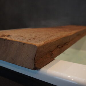 Close-up oud eiken badplank